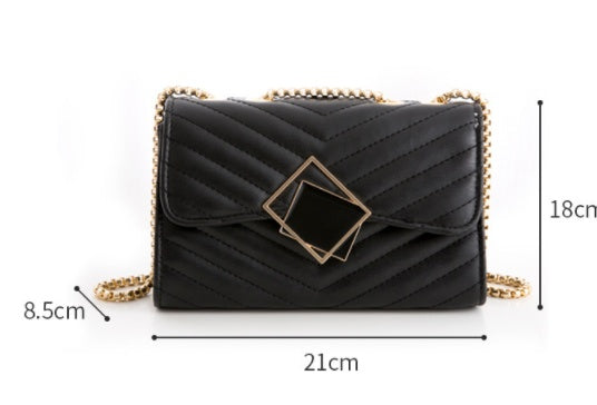 Elegant Quilted Crossbody Bag with Geometric Accent and Gold Chain Strap